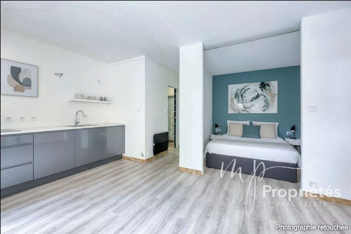 Appartement à SIX-FOURS-LES-PLAGES