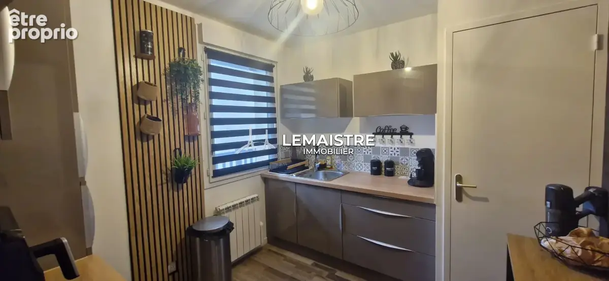 Appartement à vendre - Yvetot - 70,80 m² - 2 chambres - Résidence sécurisée et parking - photo 2