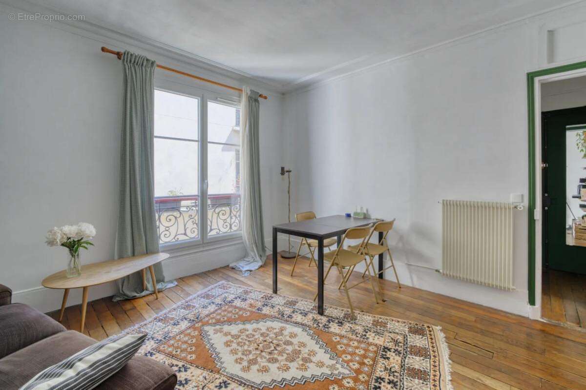 Maison à PARIS-18E