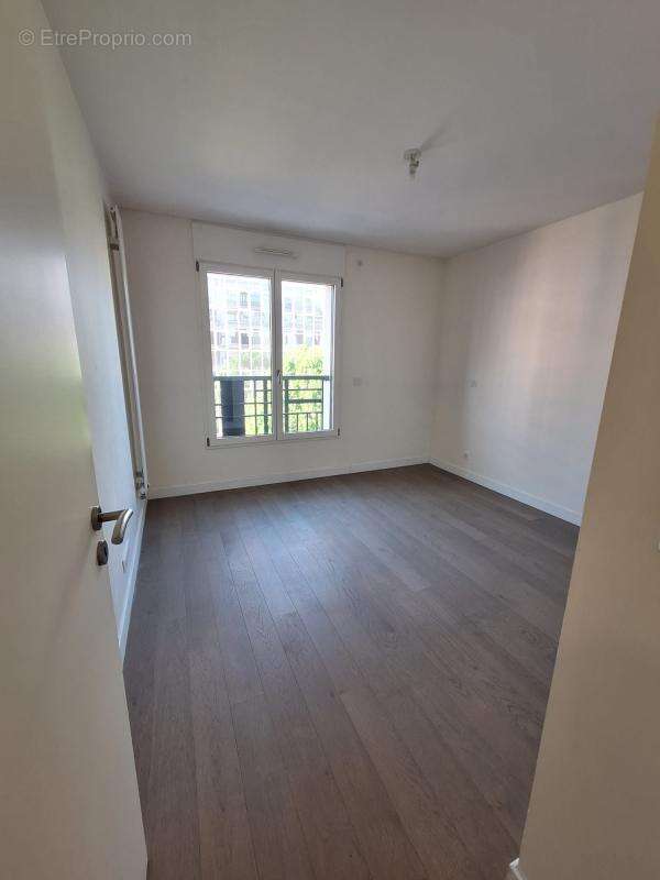 Appartement à LEVALLOIS-PERRET