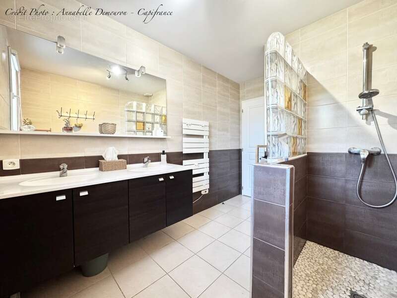 Maison plain-pied 4 chambres - jardin - garage - saint-bonnet-près-riom (63200) - photo 61