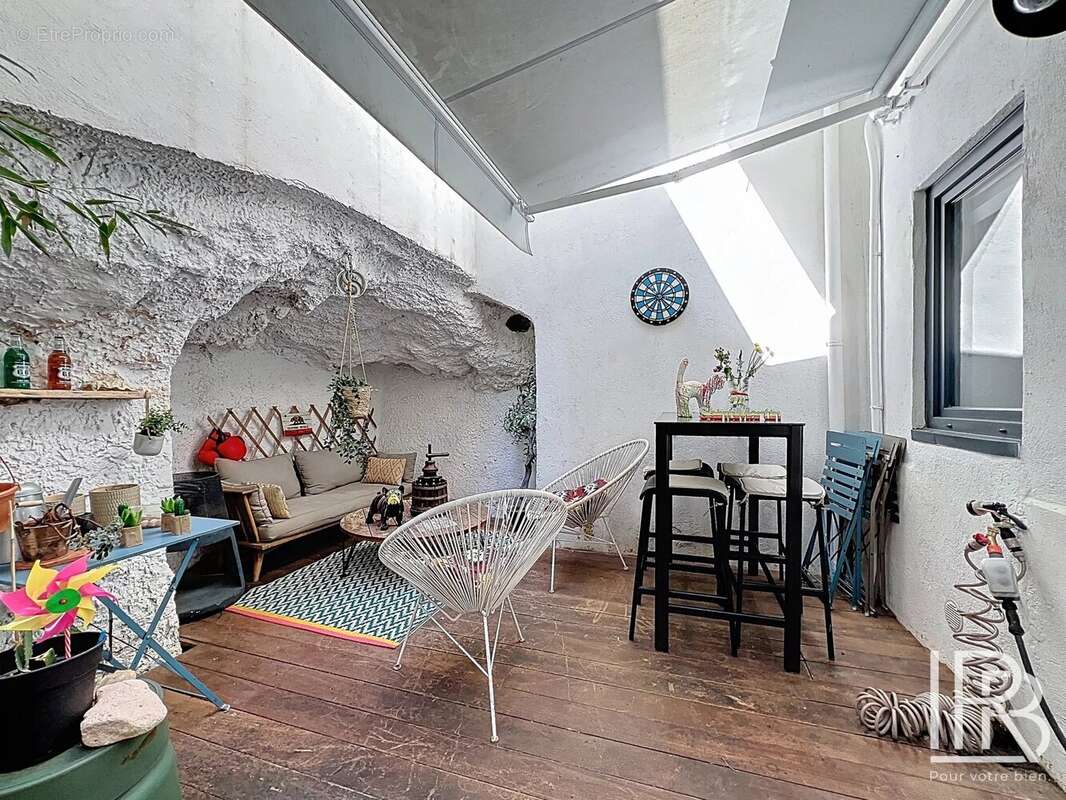 Appartement à MARSEILLE-7E