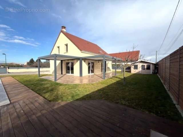 Maison à SAULON-LA-RUE