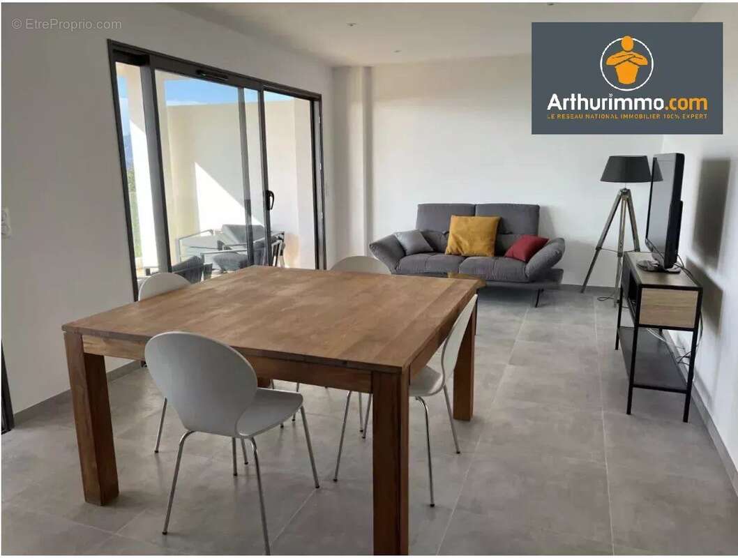 Appartement à GUARGUALE