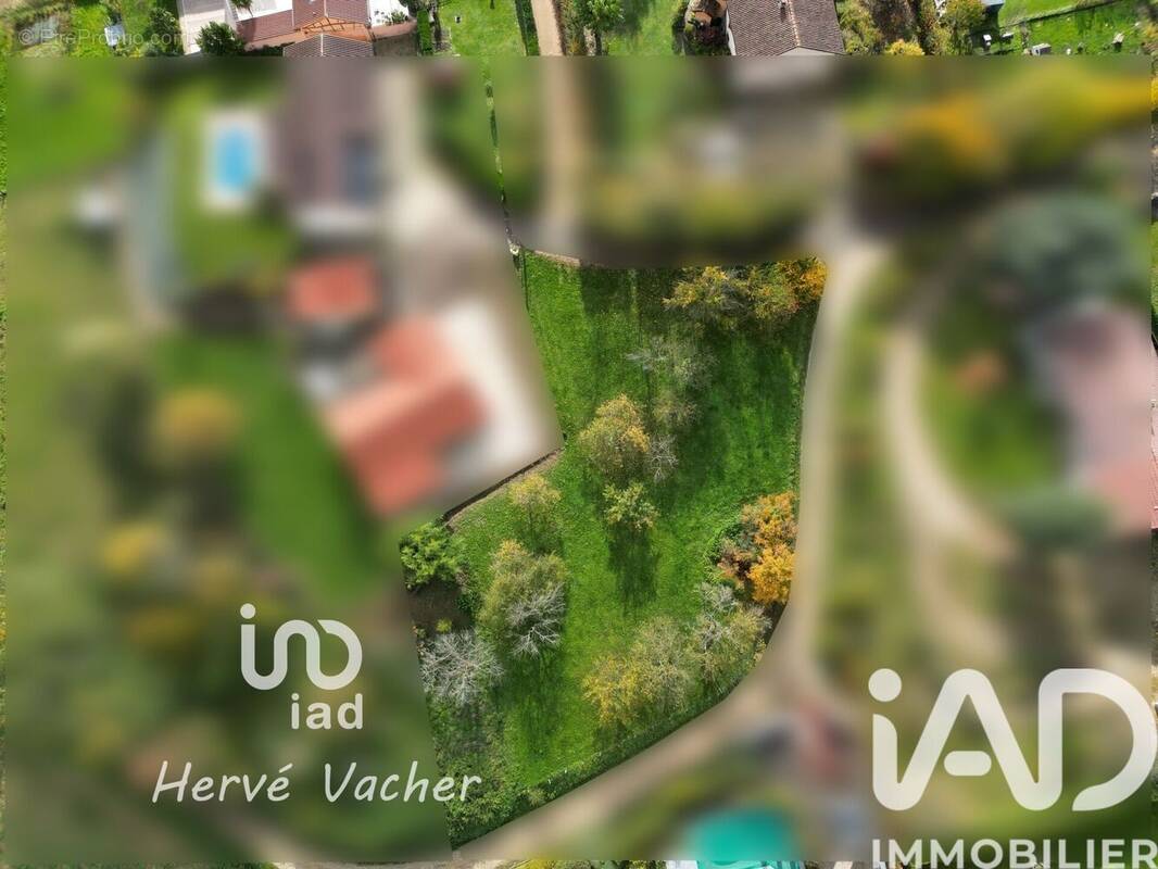 Photo 1 - Terrain à BUELLAS