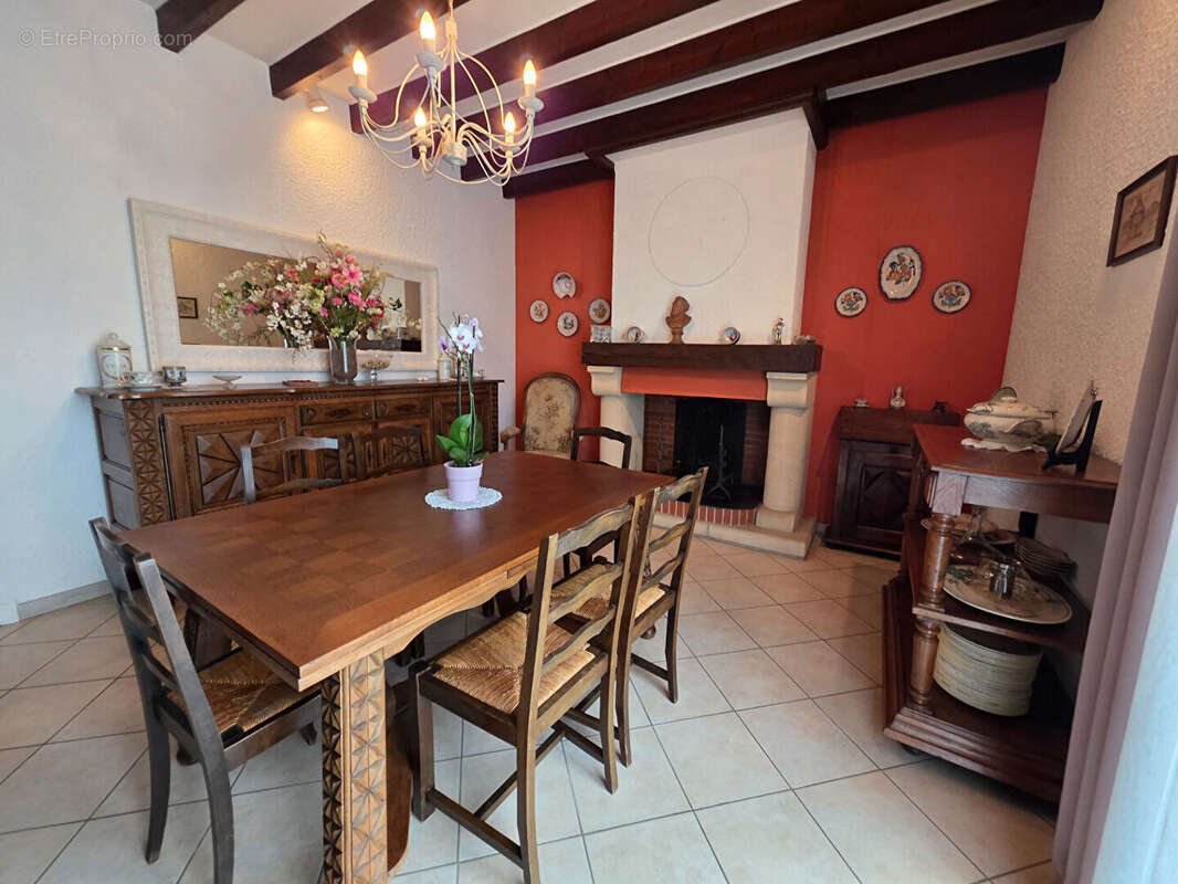 Maison familiale 7 pièces avec garage , Jardin clos et cadre agréable à MOISSAC - photo 6