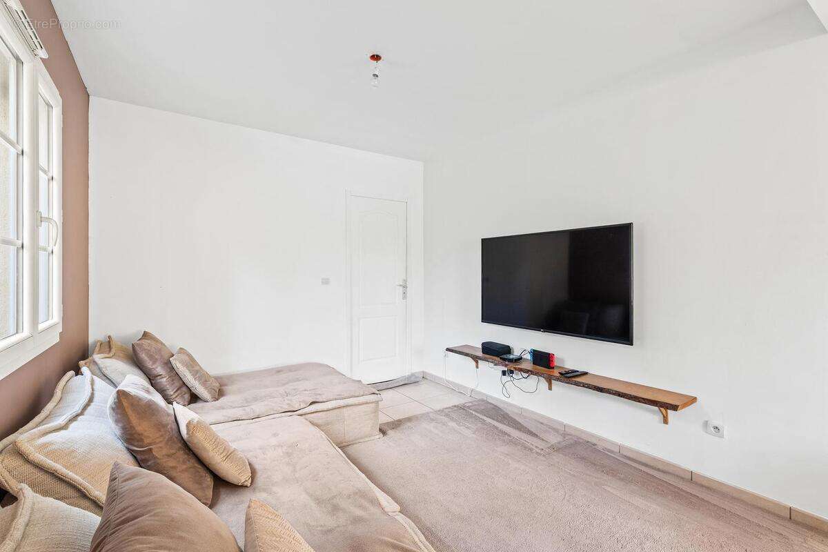 Maison à SAINT-PAUL-EN-FORET