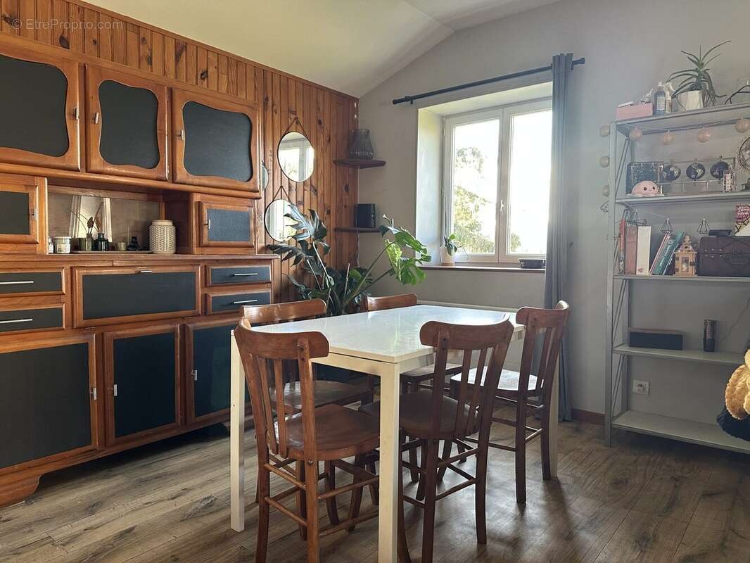 Séjour (location)  - Maison à BEAUJEU