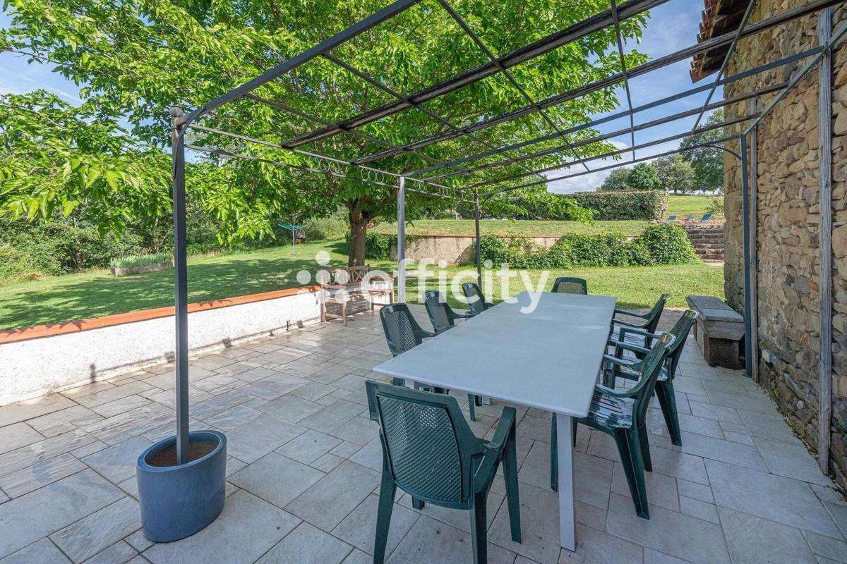Maison 678 m² à Saint-Marcel-Campes  - photo 17