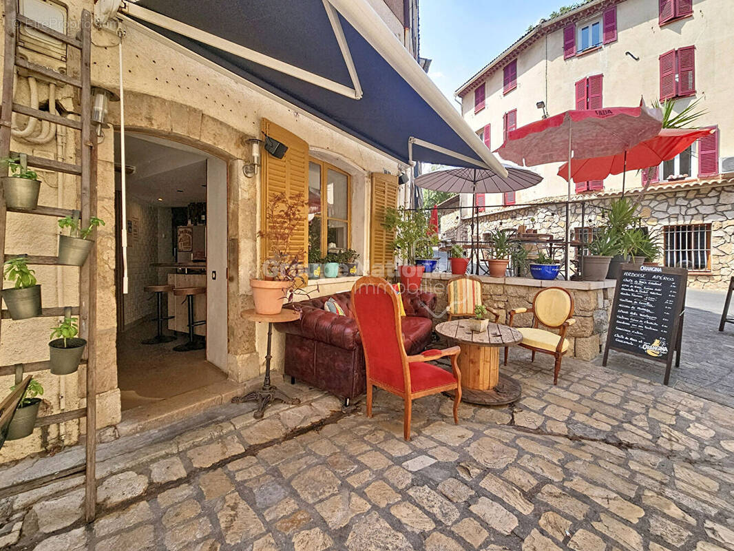 Commerce à CALLIAN