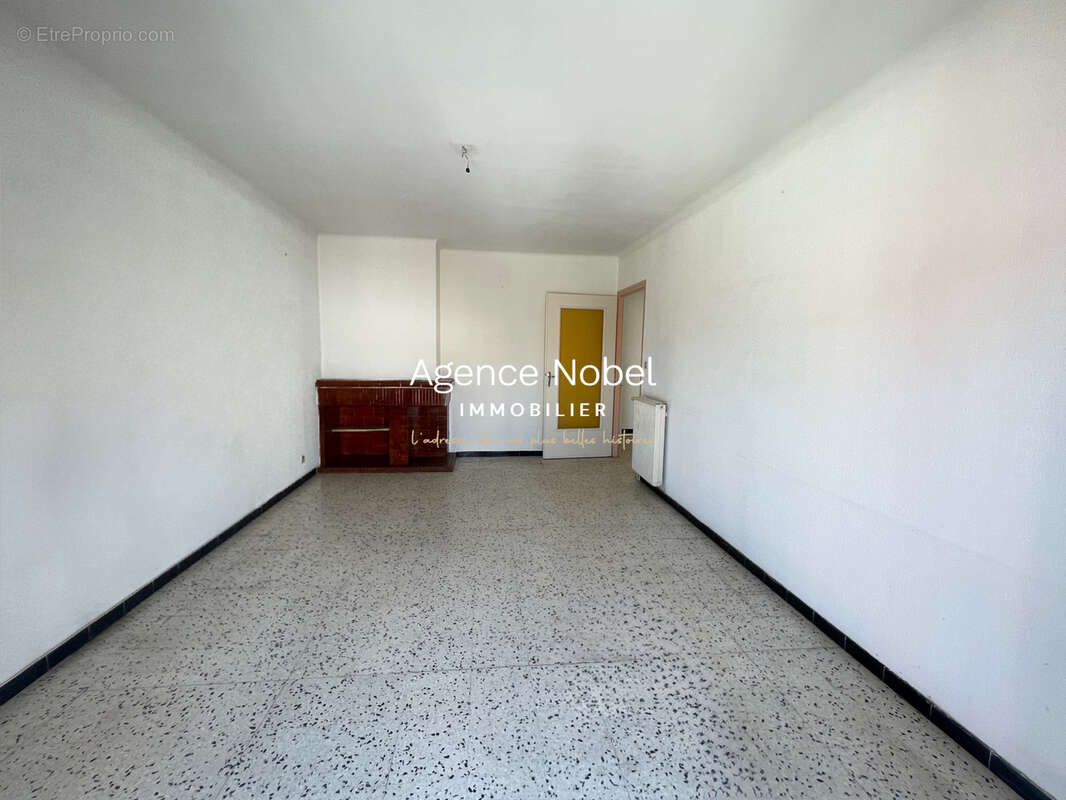 À VENDRE   Appartement T4 avec garage, cave, jardin et balcons à Perpignan - photo 4
