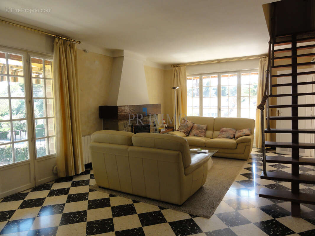 Maison à SAINT-RAPHAEL
