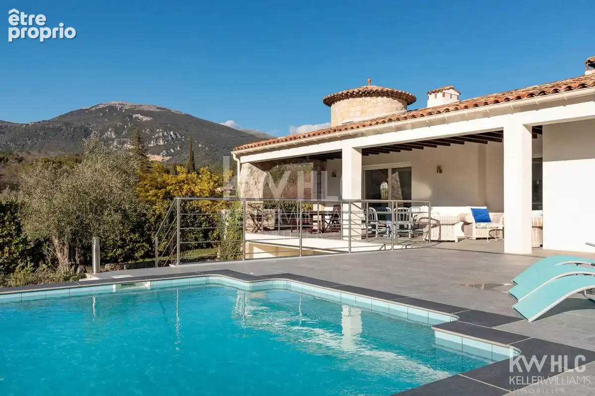 Maison 4 pièces 241 m² à vendre à Roquefort-Les-Pins (06330) - photo 9