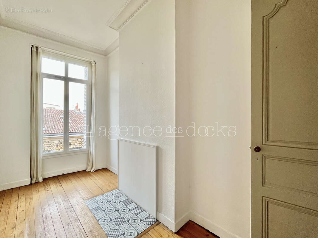 Appartement à BORDEAUX