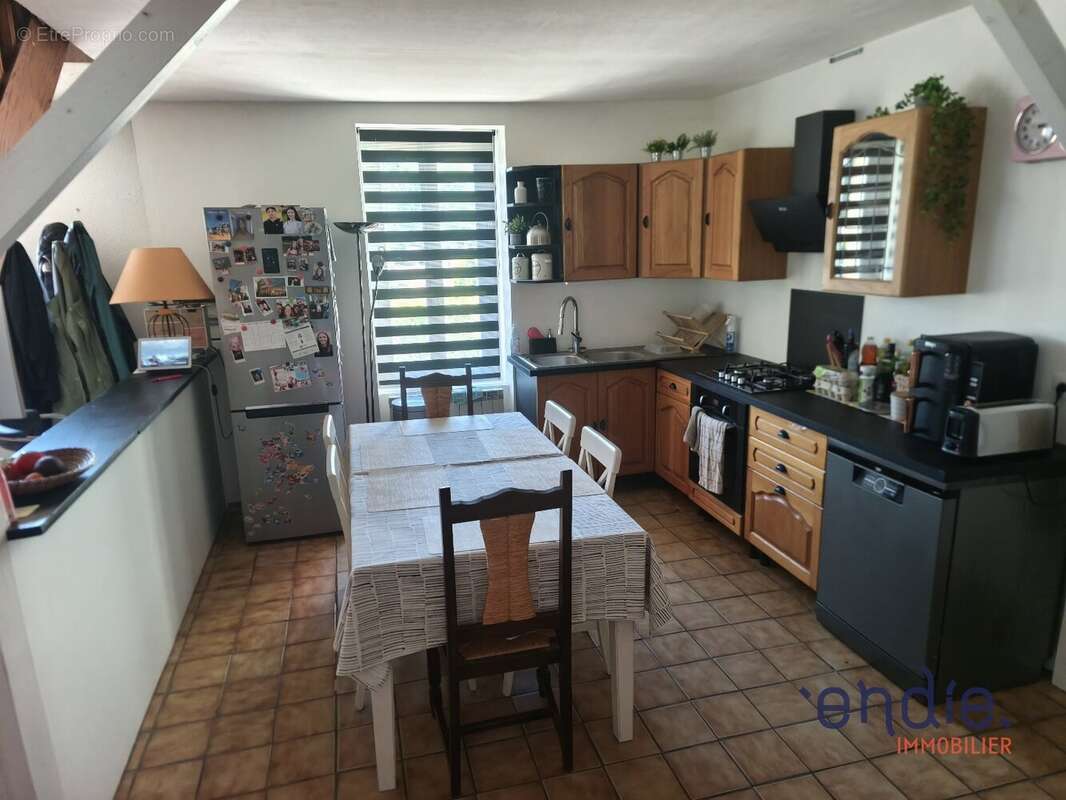 Maison a vendre 8 pieces (167 m²) à cosne d'allier - photo 4