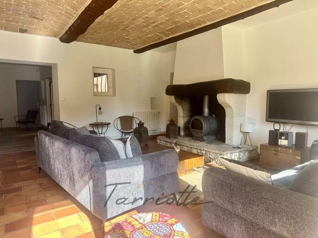 Maison à MONTELIMAR