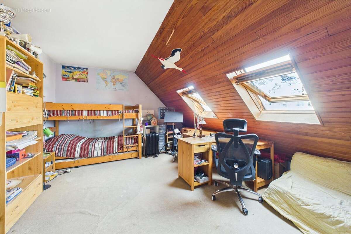 Photo 9 - Appartement à COURBEVOIE