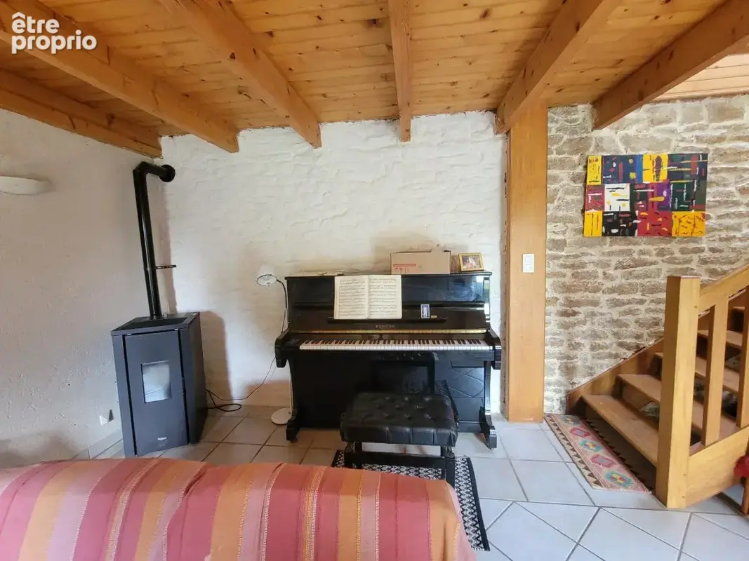Maison 63 m² à Langonnet  - photo 3