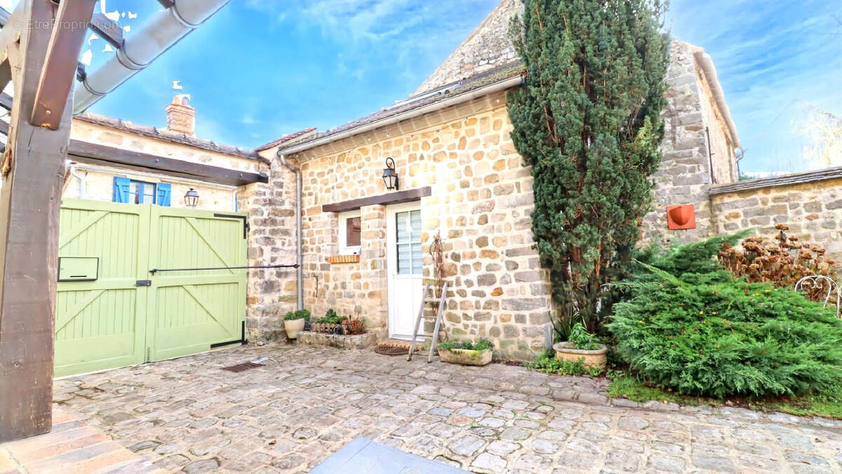 Maison à MOIGNY-SUR-ECOLE