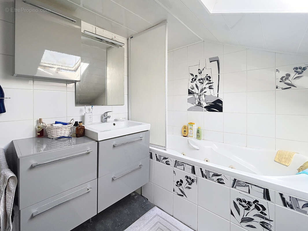 Maison à AUDINCOURT