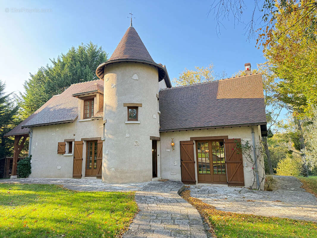 Maison à CELLETTES