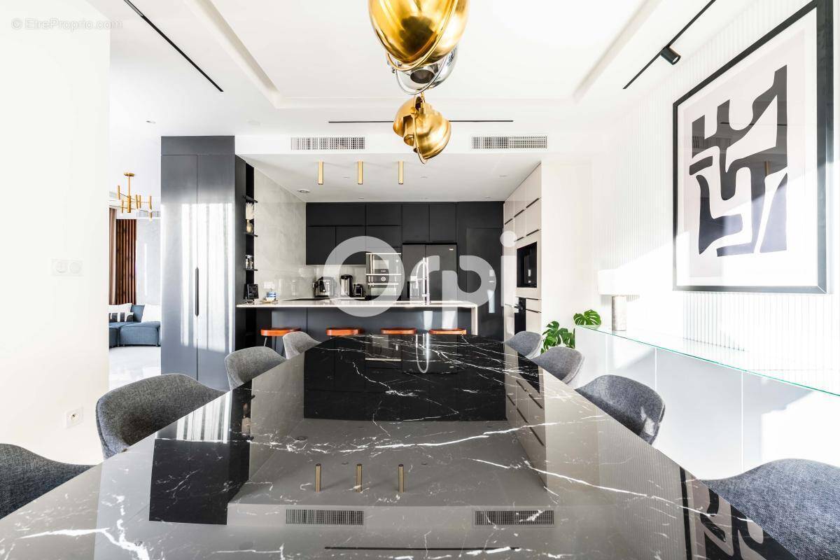 Maison à L&#039;HAY-LES-ROSES