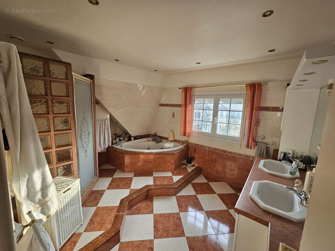 Maison à GOUSSAINVILLE