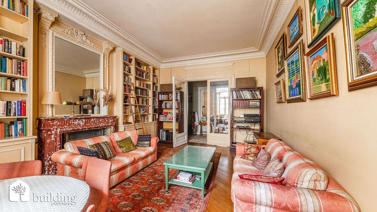 Paris 16ème - Place des Etats-Unis - Appartement 4 pièces de 115.02 m² - photo 5