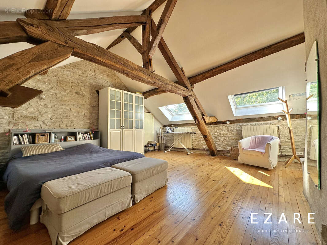 Maison à CURTIL-VERGY