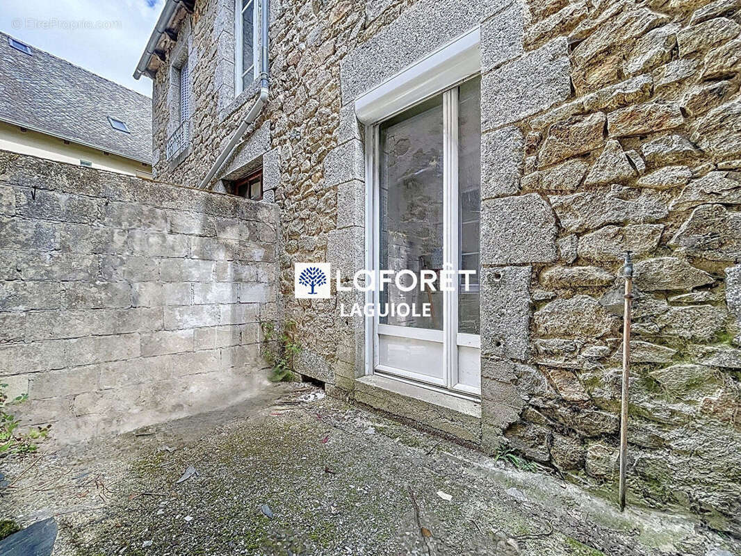 Maison à SAINT-AMANS-DES-COTS