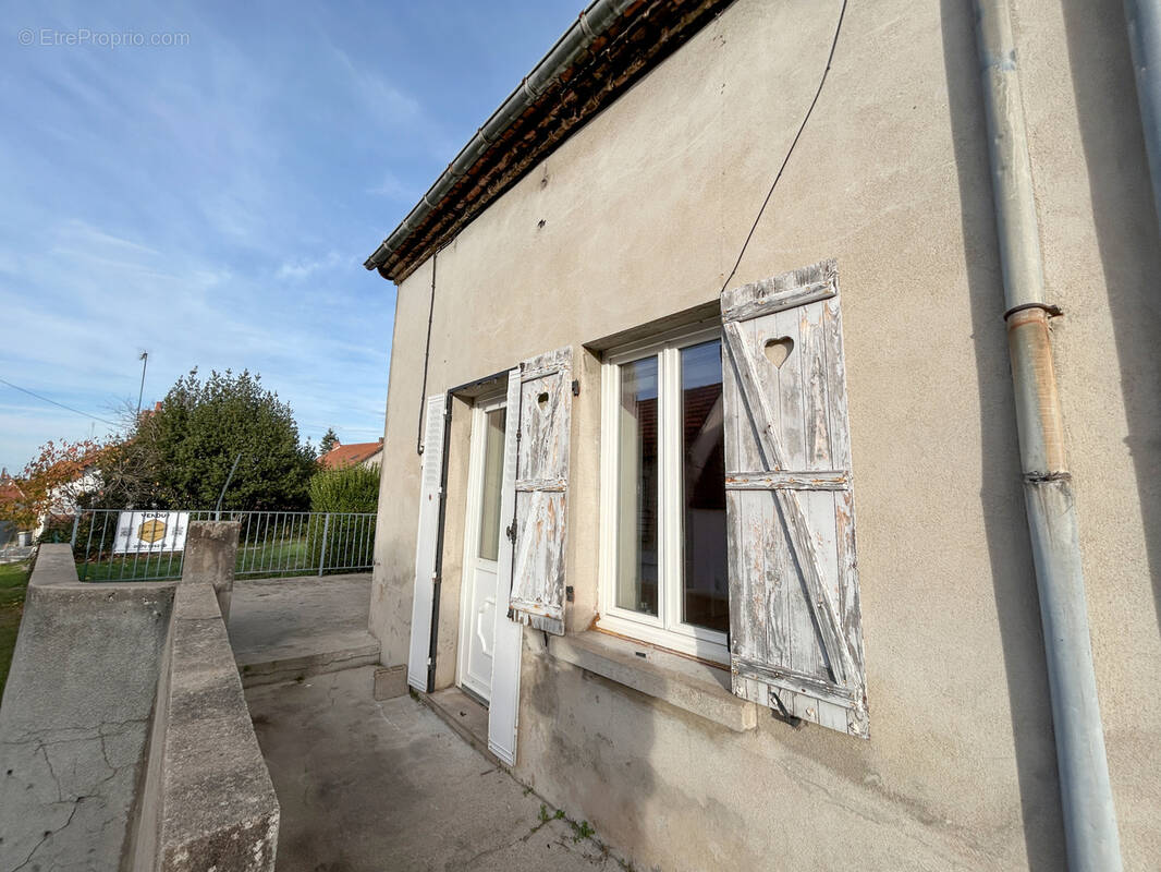 Maison à COMMENTRY