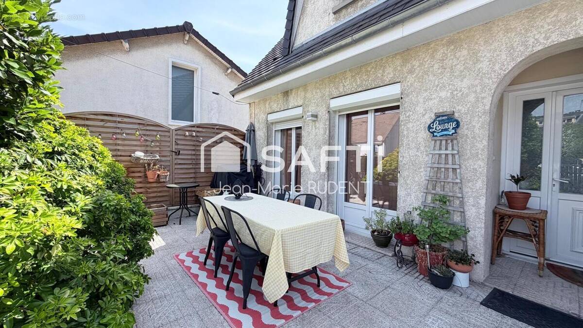 Photo 1 - Maison à LEUVILLE-SUR-ORGE