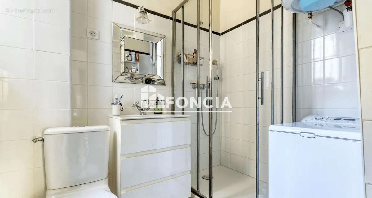 Appartement à PARIS-18E