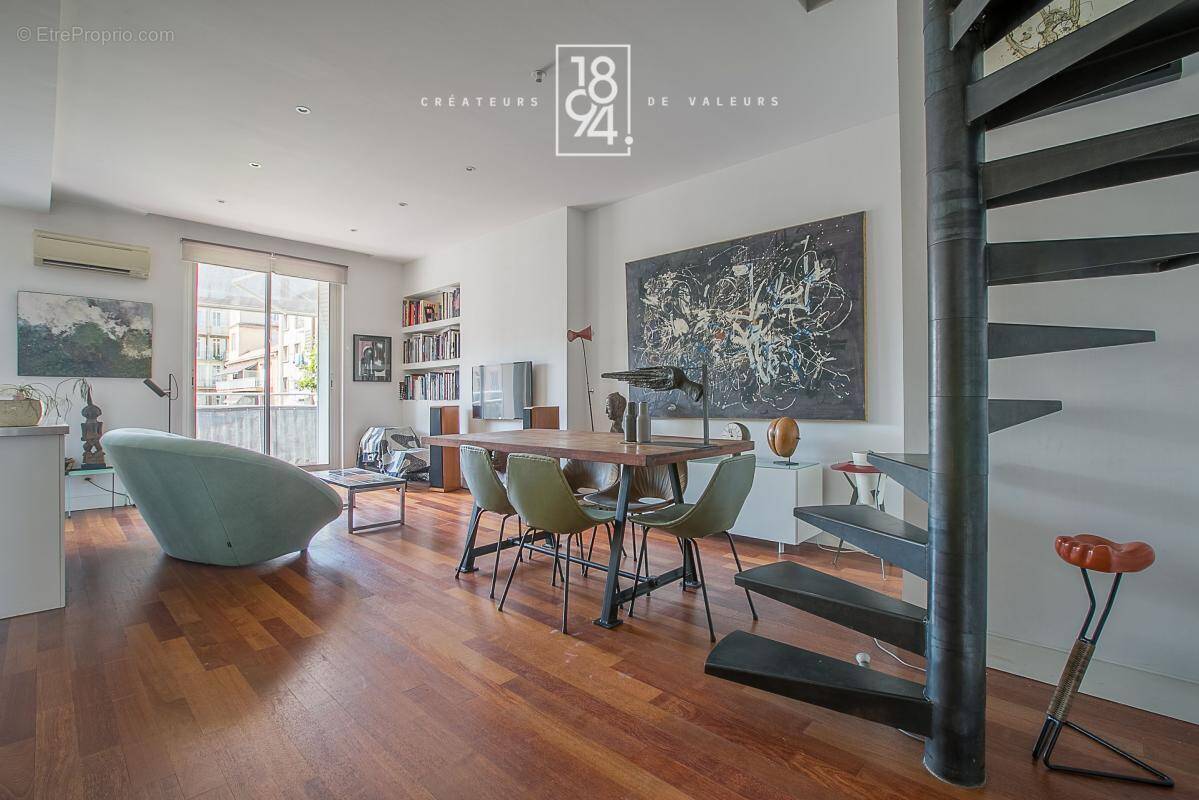 Appartement à MARSEILLE-8E