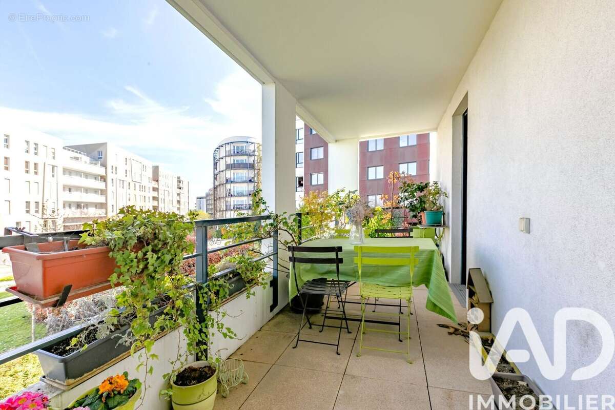 Photo 2 - Appartement à ISSY-LES-MOULINEAUX
