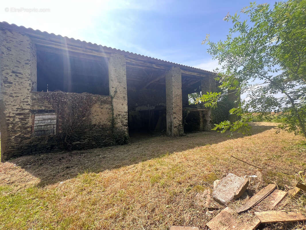 Maison à LA HAIE-FOUASSIERE