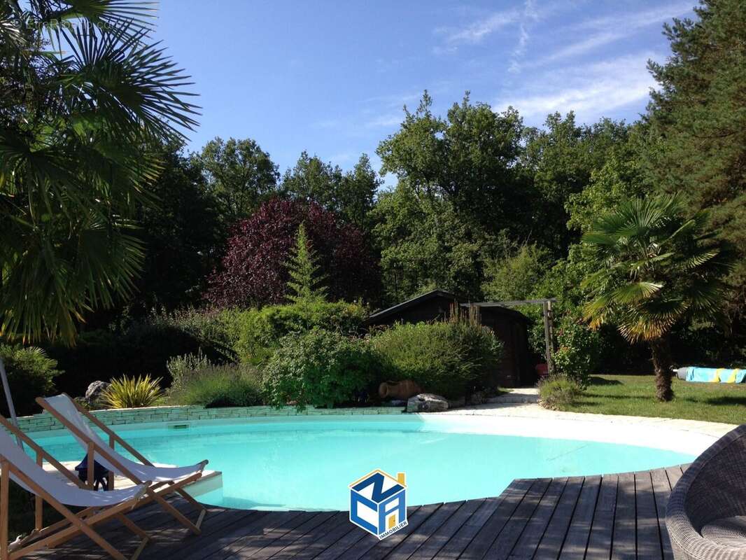 Maison à MONTBAZON