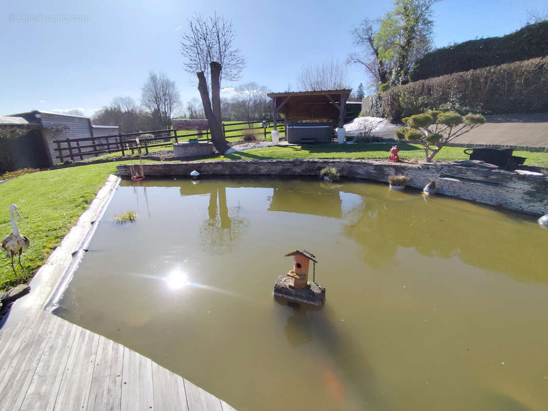 Maison à COULONGES-SUR-SARTHE