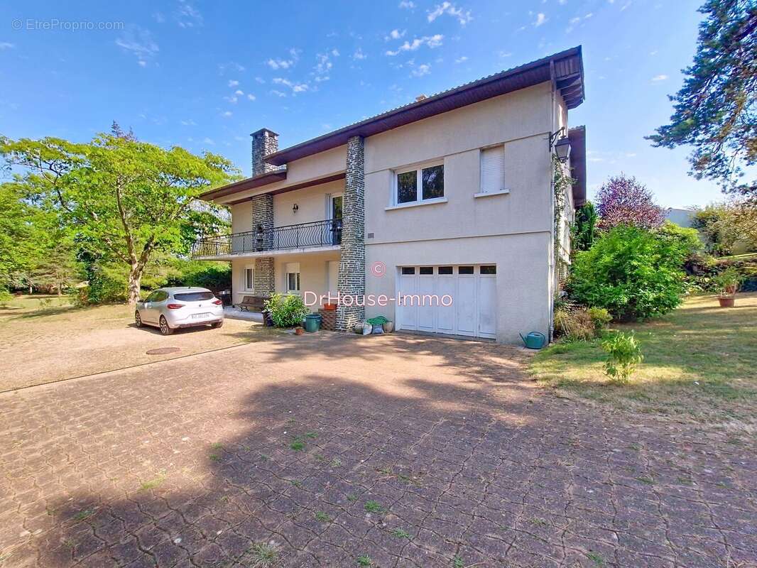 Maison à SAINT-GELAIS