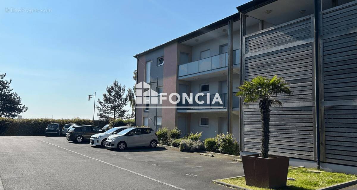 Appartement à COLOMBELLES