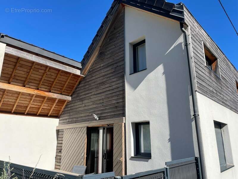 Maison récente 70 m² — Le Mont-Dore (Massif du Sancy) — 2 chambres — terrasse (22  m²)— grand garage (44 m²) - photo 17