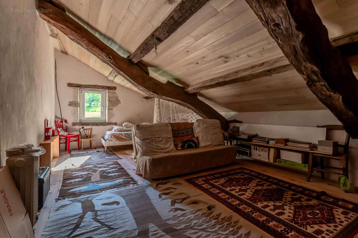 Country property - photo 32