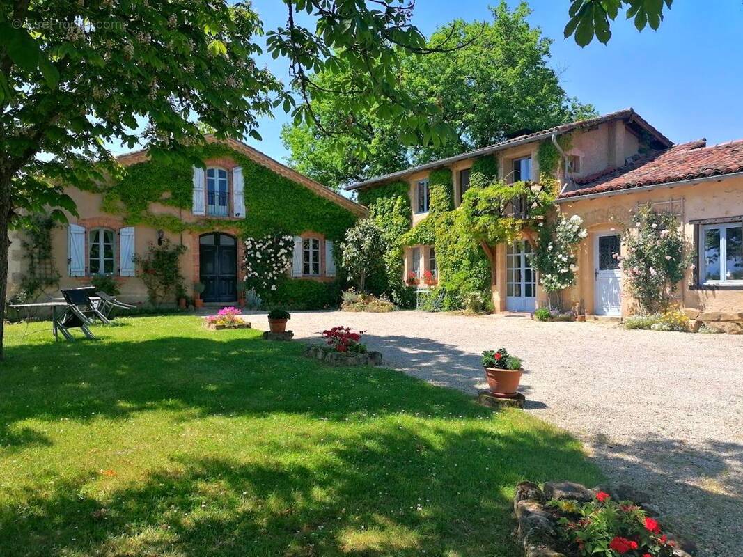 Maison à SEISSAN
