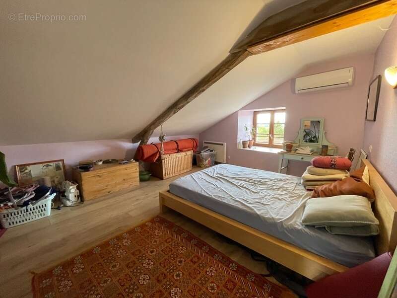 Appartement à BAGNAC-SUR-CELE