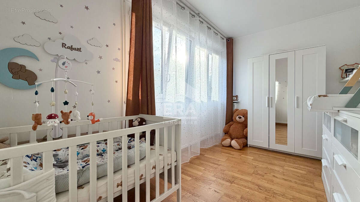 Appartement à CORBEIL-ESSONNES