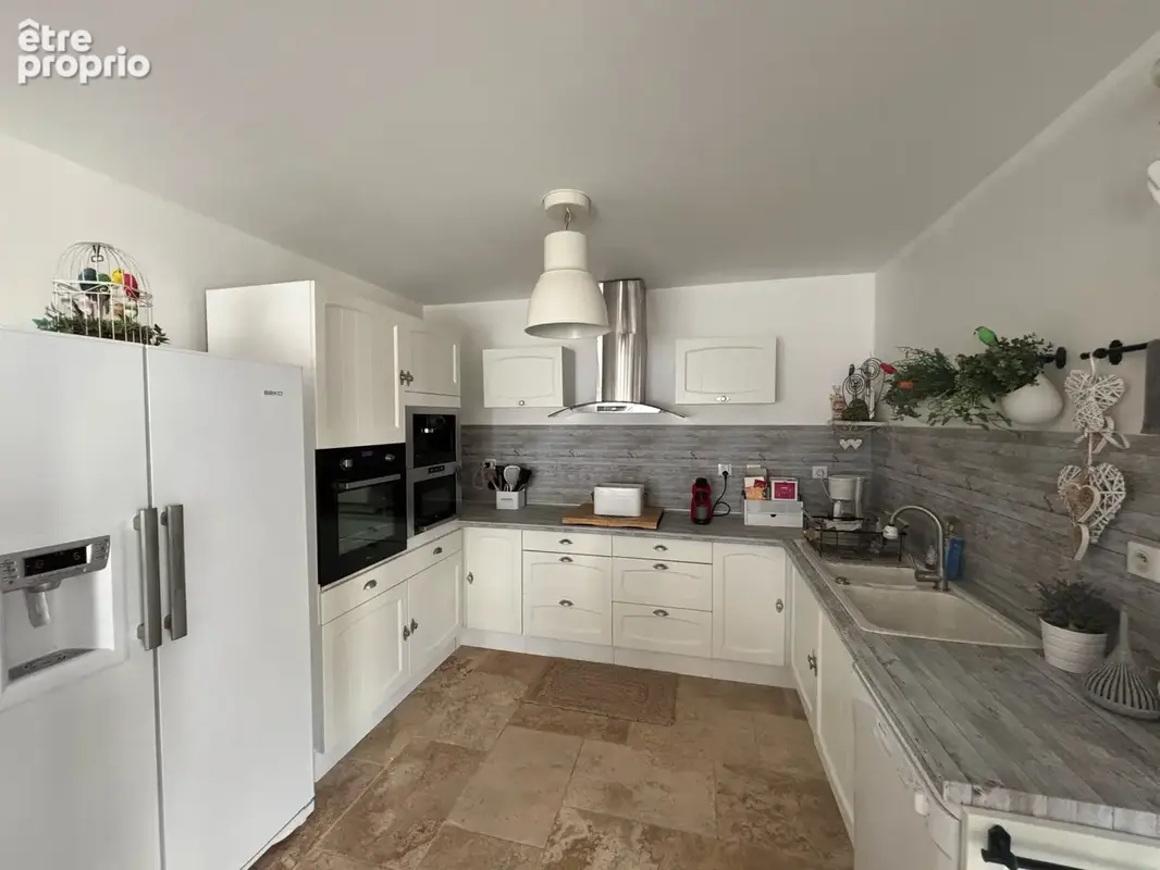 Maison de 120m2 avec Piscine en bordure de Tresques - photo 7