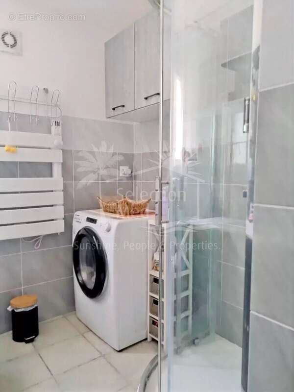 Appartement à SIX-FOURS-LES-PLAGES