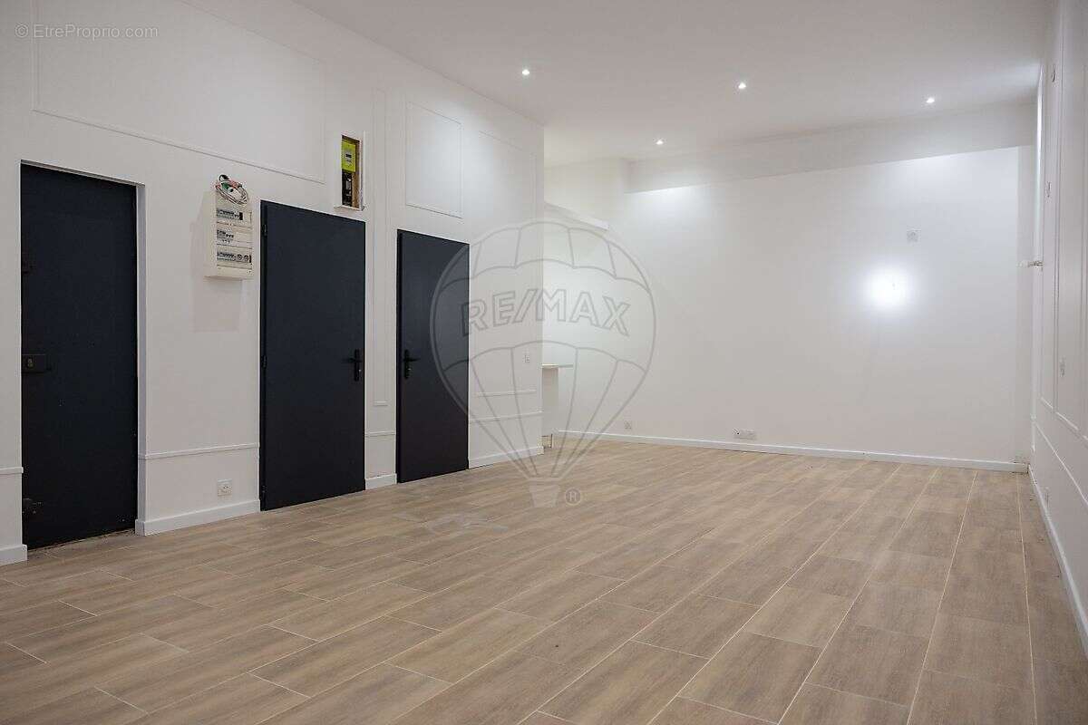 Commerce à MARSEILLE-4E