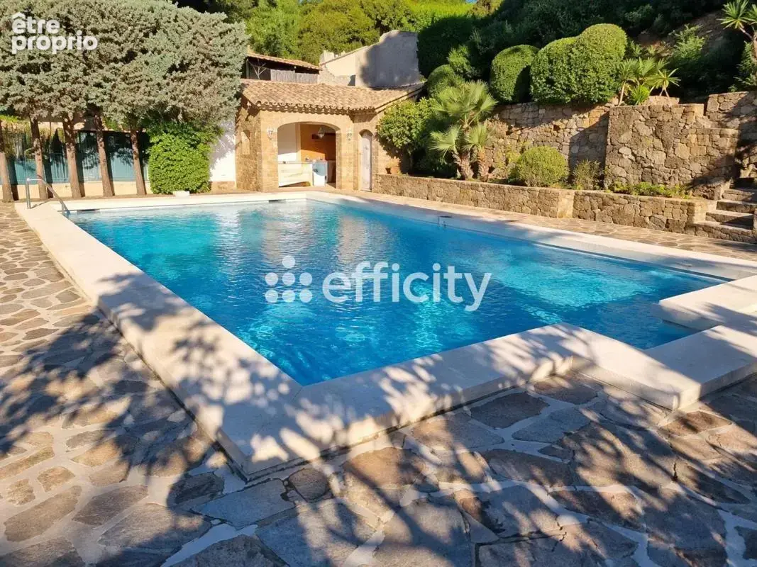 Maison 6 pièces 234 m² à vendre à Sainte-Maxime (83120) - photo 2