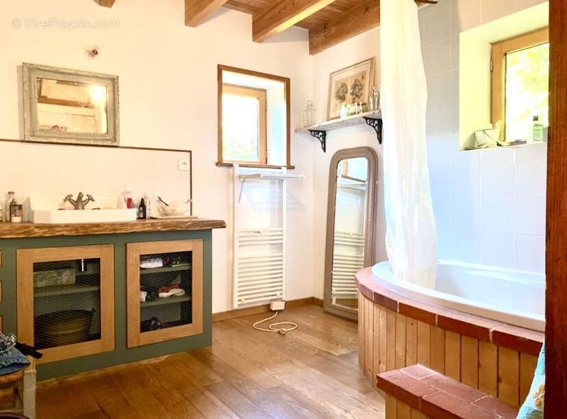 Maison à AZUR